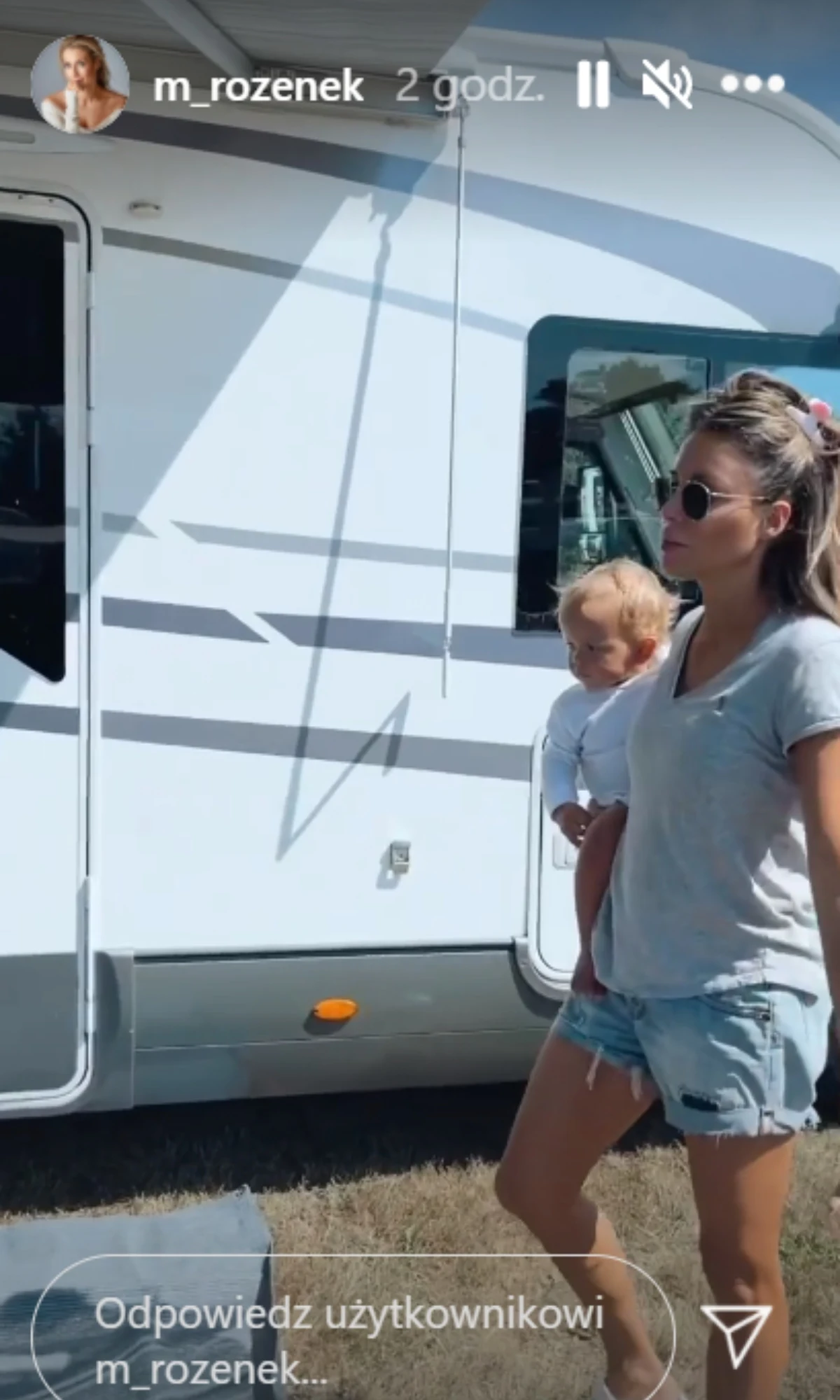 Majdanowie w Szwecji, fot. https://www.instagram.com/m_rozenek/ Majdanowie w Szwecji, fot. https://www.instagram.com/m_rozenek/