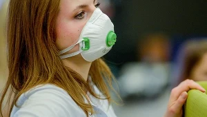 Obowiązek noszenia maseczek ochronnych podczas trwania pandemii koronawirusa
