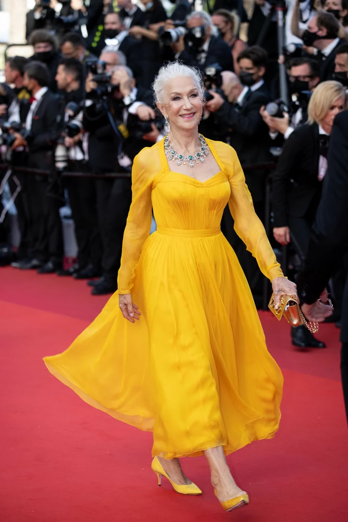 Helen Mirren w żółtej sukni na festiwalu w Cannes