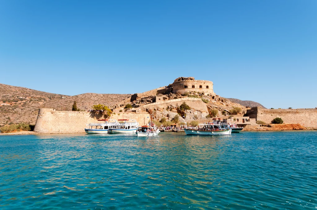 Nazwa "Spinalonga" przez lata budziła grozę