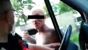 Pijany mężczyzna zaatakował załogę karetki pogotowia