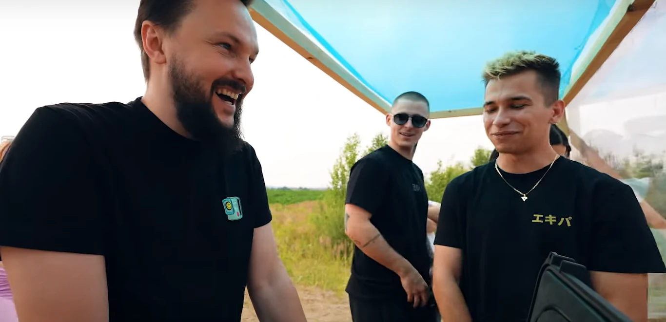 Fot.: https://www.youtube.com/watch?v=eOCmg58AlPc Fot.: https://www.youtube.com/watch?v=eOCmg58AlPc