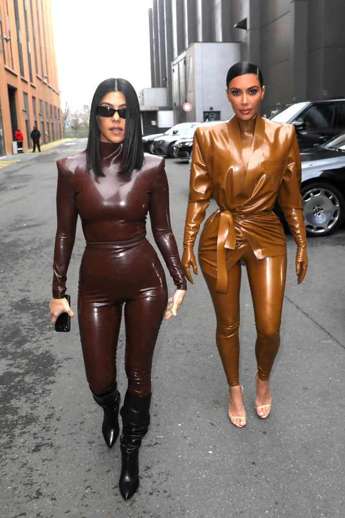 Kourtney i Kim Kardashian Kourtney i Kim Kardashian