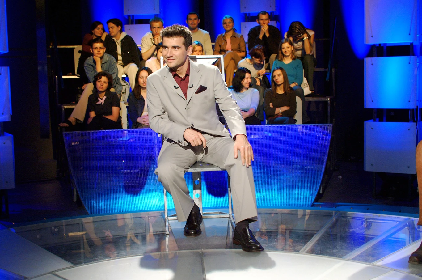 Dziennikarz w przeszłości prowadził także takie programy jak: "Wykrywacz kłamstw", "Miasto marzeń" (2005), "Show Express, Sekrety rodzinne" (2006-2007), "Kawa czy herbata" (1997-2007) oraz serwis informacyjny "Telexpress" (2004-2005). Przez dekadę był też prezenterem  studia oprawy TVP1. W 2002 roku wraz z Piotrem Kraśką przygotował relację z Rajdu Paryż-Dakar. 