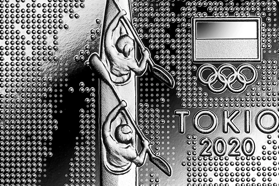 Moneta kolekcjonerska NBP: Polska Reprezentacja Olimpijska Tokio 2020, 10 zł, detal rewersu Moneta kolekcjonerska NBP: Polska Reprezentacja Olimpijska Tokio 2020, 10 zł, detal rewersu