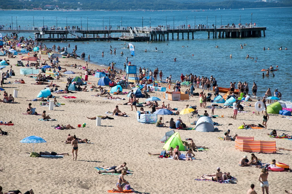 Wakacje nad Bałtykiem ruszyły pełną parą