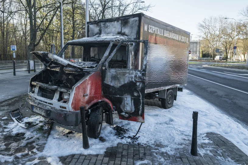Czy z polskich miast znikną furgonetki antyaborcyjne oraz homofobusy? Warszawa przyjęła właśnie uchwałę o zakazie pojawiania się tego typu pojazdów na drogach stolicy 