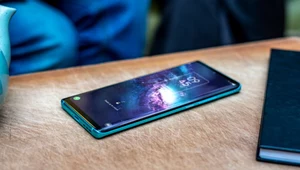 TCL 20 Pro 5G - telefon ze specjalnym wyświetlaczem