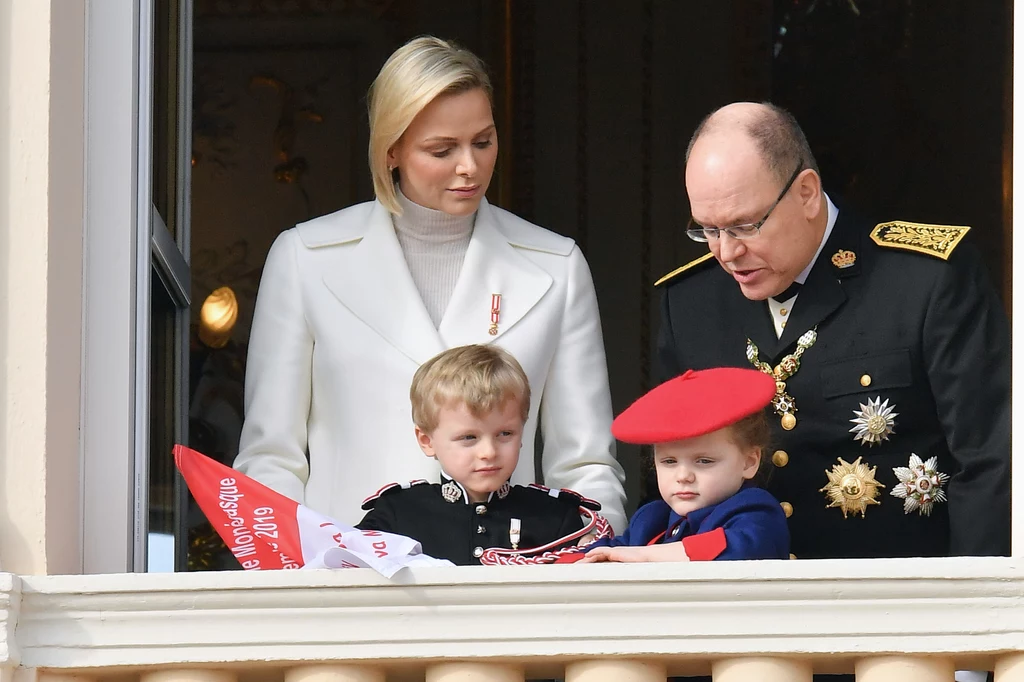 W 2014 roku na świat przyszły bliźniaki - Gabriela i Jakub. Księżna Charlene została wówczas pierwszy raz matką