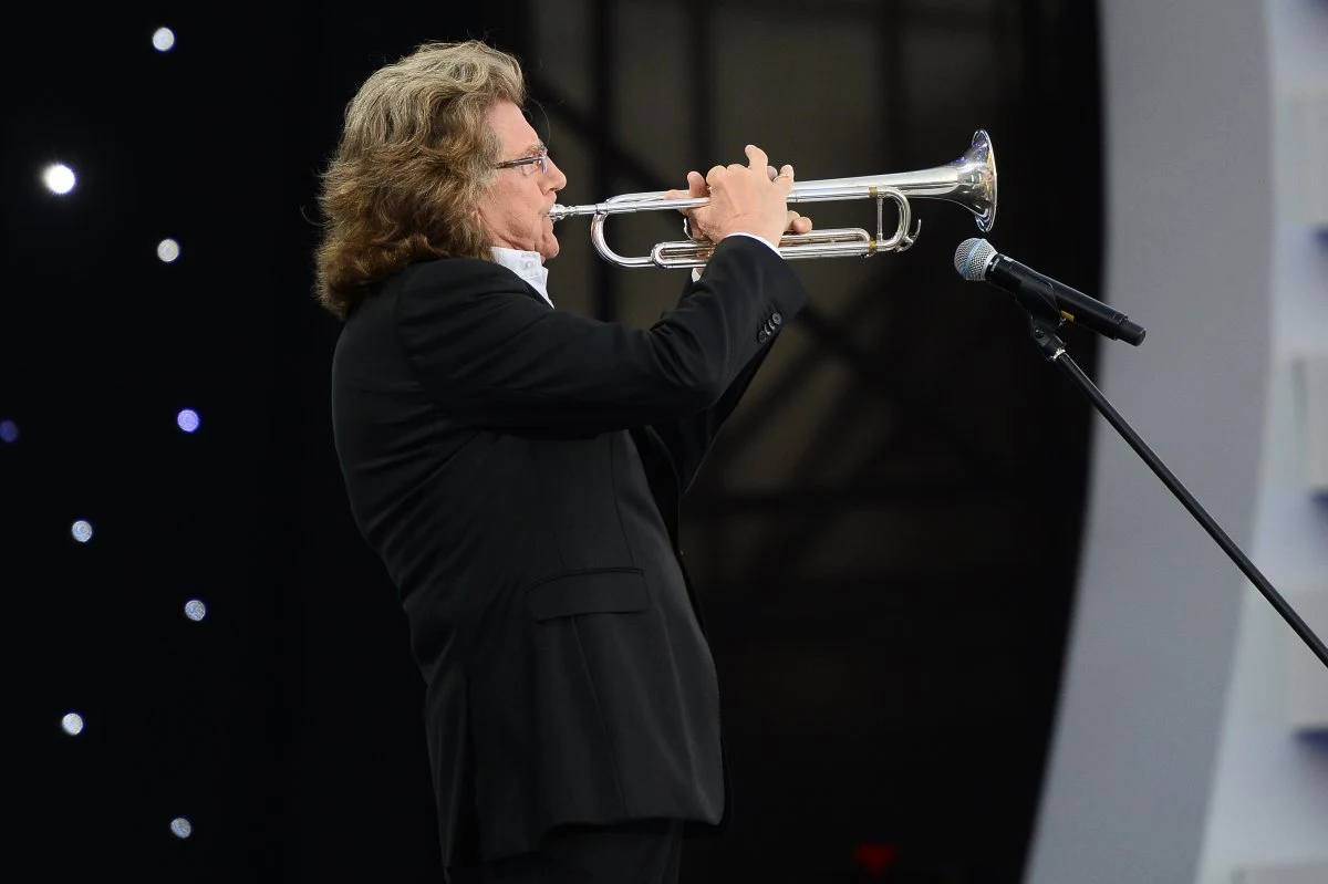 Zbigniew Wodecki / Światowe Dni Młodzieży - Koncert na pl. Piłsudskiego Zbigniew Wodecki / Światowe Dni Młodzieży - Koncert na pl. Piłsudskiego