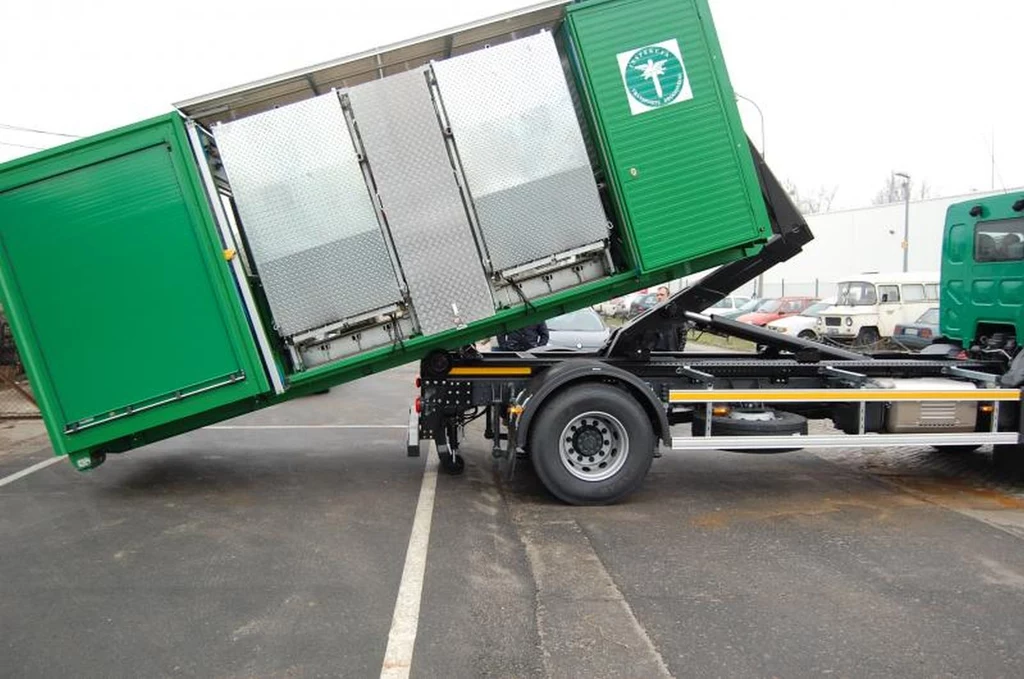 Mobilna Stacja Diagnostyczna (wyposażona w wagę) Wojewódzkiego Inspektoratu Transportu Drogowego we Wrocławiu /fot. WITD Wrocław