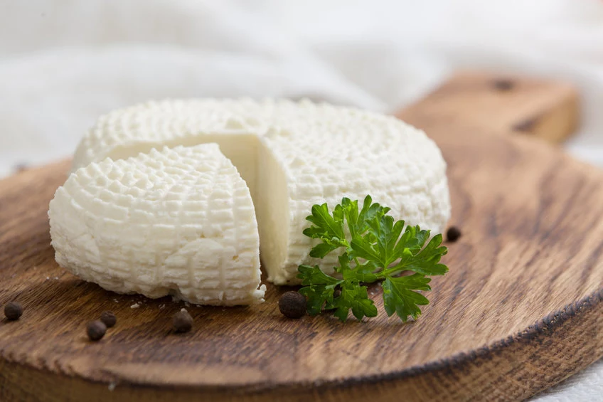 Domowy biały ser z kefiru