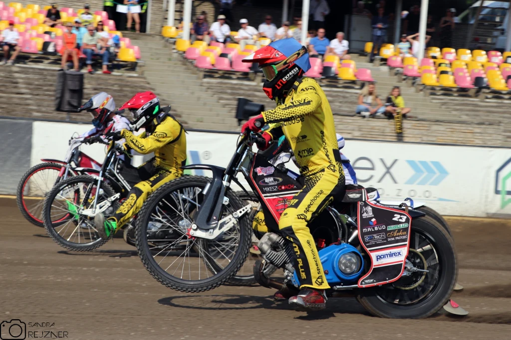 Robert Chmiel na pierwszym planie. Dalej Kevin Woelbert i Oleg Michaiłow