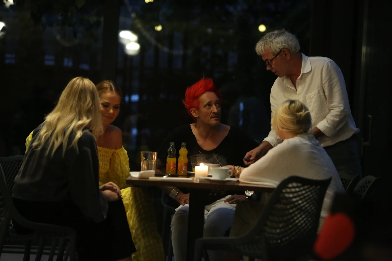 Kolacja ekipy "Twoja twarz brzmi znajomo" Kolacja ekipy "Twoja twarz brzmi znajomo"