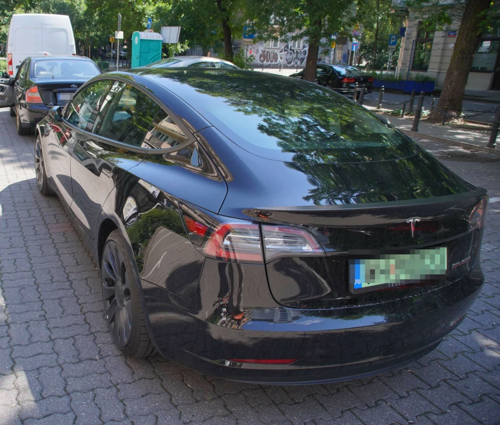 Auto Agnieszki Woźniak-Starak nie należy do tanich modeli Auto Agnieszki Woźniak-Starak nie należy do tanich modeli