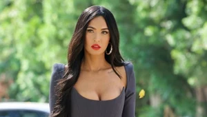 Megan Fox w stylizacji a'la lata 50. 