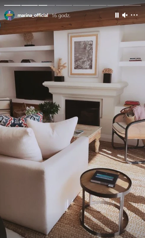 https://www.instagram.com/marina_official/ https://www.instagram.com/marina_official/