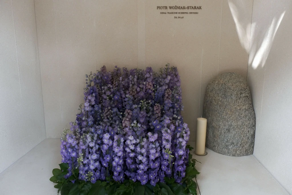 Grób Piotra Woźniaka-Staraka Grób Piotra Woźniaka-Staraka
