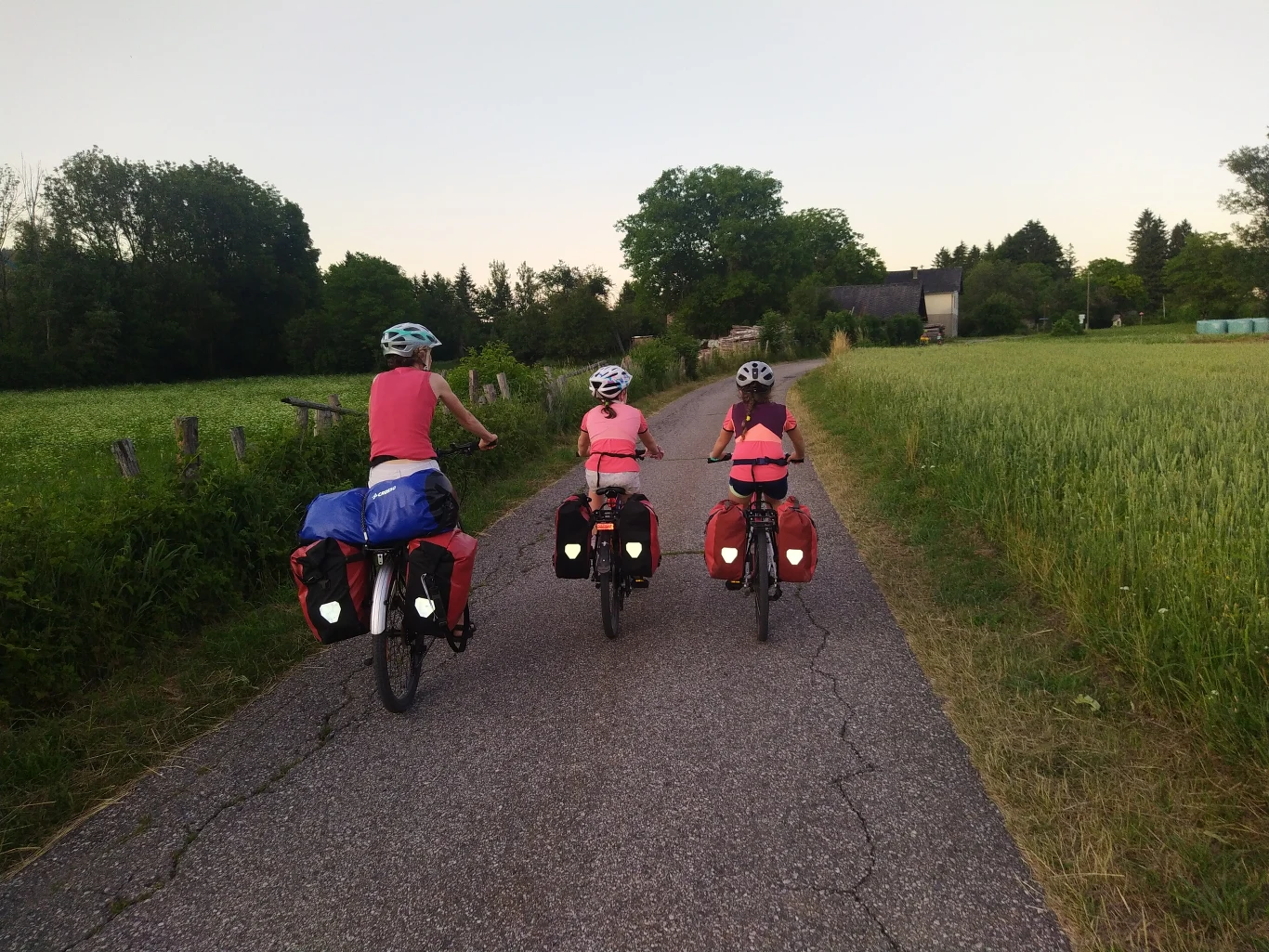 Wyjazd rowerowy w Austrii - Karyntia - droga rowerowa rzeki Drawy - Drauradweg, bardzo dobrze przygotowana trasa rowerowa