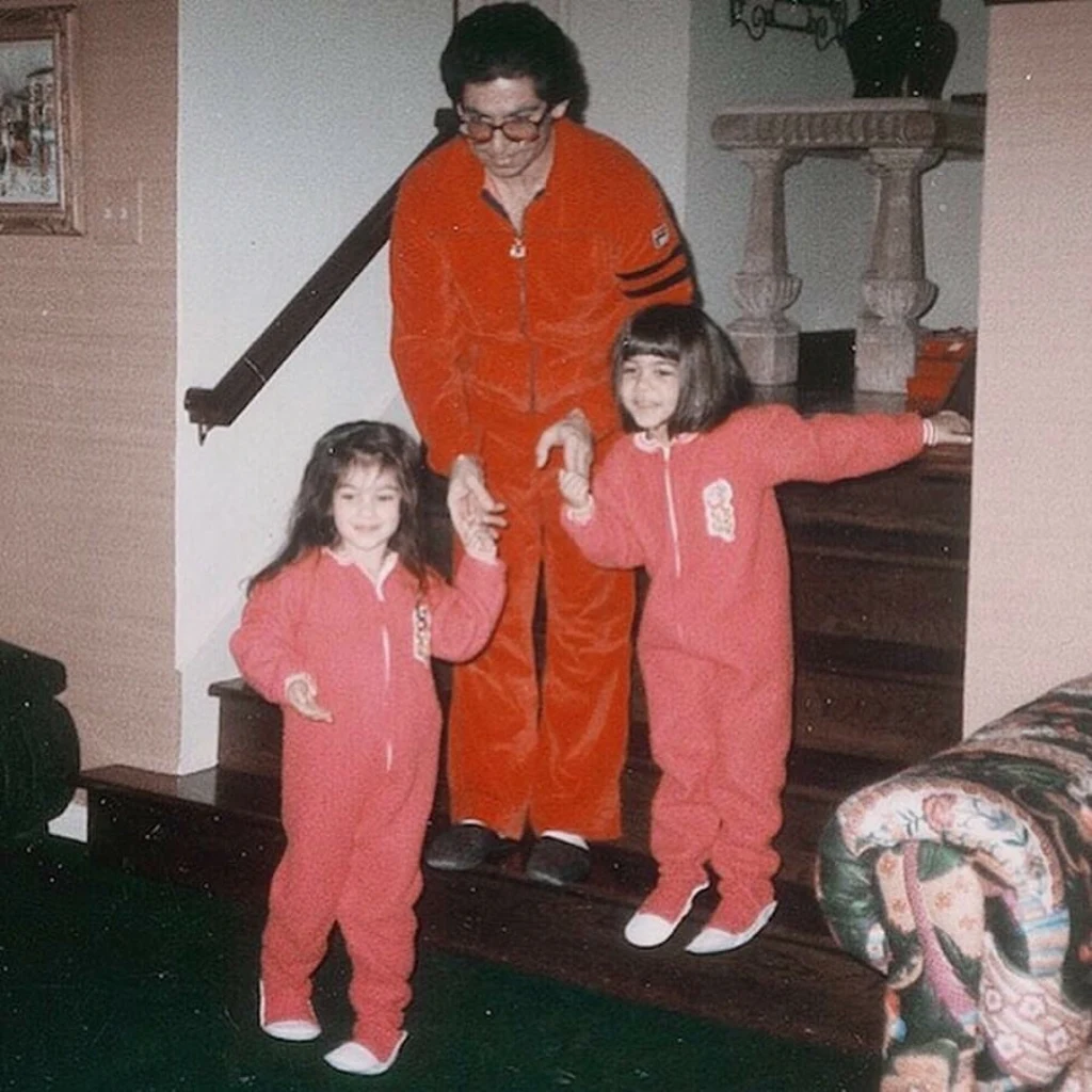 Robert Kardashian z córkami Robert Kardashian z córkami