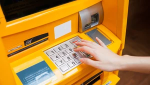 Unikaj wypłacania pieniędzy z niemonitorowanych bankomatów