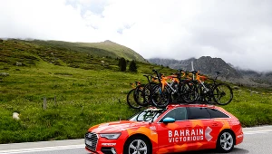 Samochód techniczny teamu Bahrain Victorious