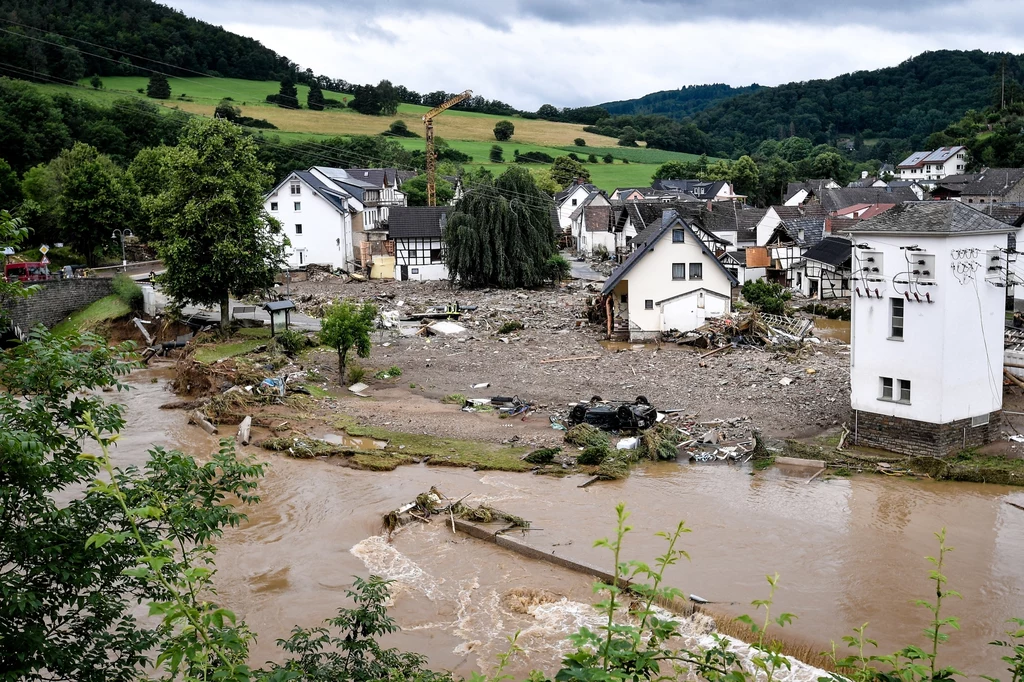 W powodzi w Niemczech zginęły co najmniej 42 osoby W powodzi w Niemczech zginęły co najmniej 42 osoby