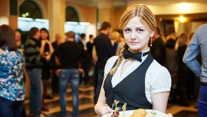 W gastronomii można zarobić 1000 zł w jeden weekend. Zdj. ilustracyjne