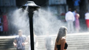 Tegoroczne lato coraz bardziej daje się Polakom we znaki; wysokie temperatury przyczyniają się do omdleń i zasłabnięć