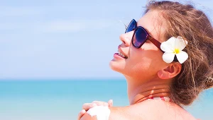 Kosmetyki na lato w dobrych cenach. Przegląd najlepszych okazji!