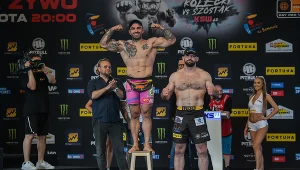 Akop Szostak (z lewej) i Szymon Kołecki na ceremonii ważenia przed galą KSW 62