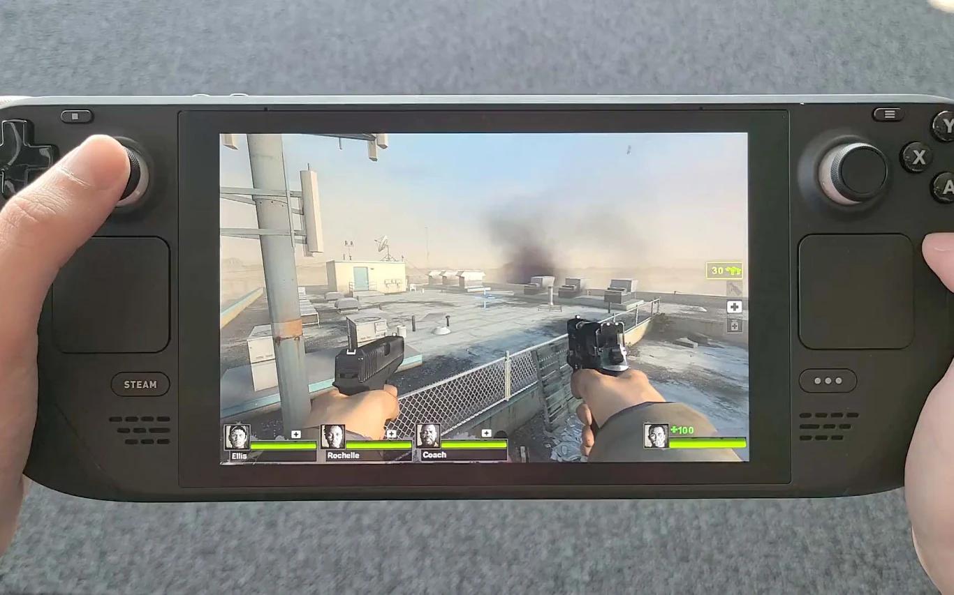 Właściciel popularnej platformy z grami wideo zapowiedział Steam Deck, przenośną konsolę, na której zagramy w większość tytułów dostępnych na pecetach. Urządzenie trafi do sprzedaży już w grudniu. Za podstawową wersję zapłacimy 1899 zł, a za najlepiej wyposażoną - 3 099 zł. Właściciel popularnej platformy z grami wideo zapowiedział Steam Deck, przenośną konsolę, na której zagramy w większość tytułów dostępnych na pecetach. Urządzenie trafi do sprzedaży już w grudniu. Za podstawową wersję zapłacimy 1899 zł, a za najlepiej wyposażoną - 3 099 zł.