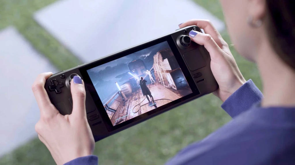 Steam Deck będzie miał jednolitą budowę. Nie odepniemy od niego kontrolerów, tak jak w przypadku Nintendo Switcha. Konsola nie otrzyma też stacji dokującej (choć ta prawdopodobnie trafi do sprzedaży w późniejszym terminie jako akcesorium, pozwalając na podłączenie do urządzenia monitora, klawiatury oraz myszy). 