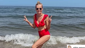 Wakacyjna Edyta Pazura pozuje w najmodniejszym bikini