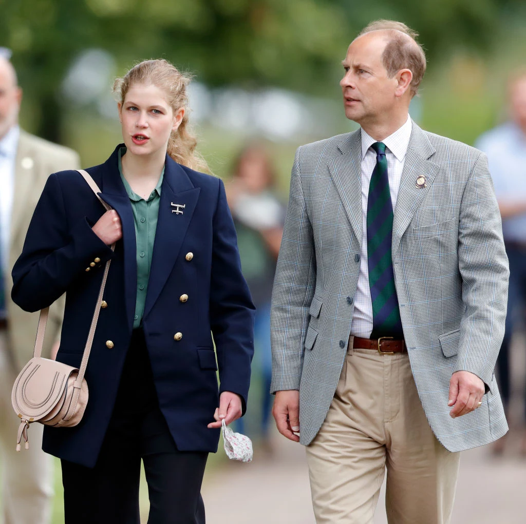 Lady Ludwika Windsor z ojcem, księciem Edwardem Lady Ludwika Windsor z ojcem, księciem Edwardem
