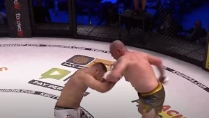 Tomasz Sarara (z prawej) pokonał Filipa Bradaricia