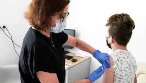 Szczepienia dzieci przeciwko COVID-19