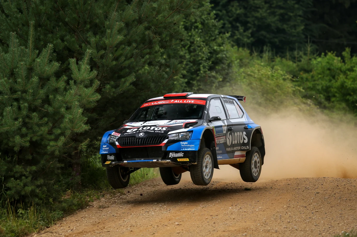Kajetan Kajetanowicz, z pilotem Maciejem Szczepaniakiem (Skoda Fabia Rally2 Evo) podczas Radju Estonii 