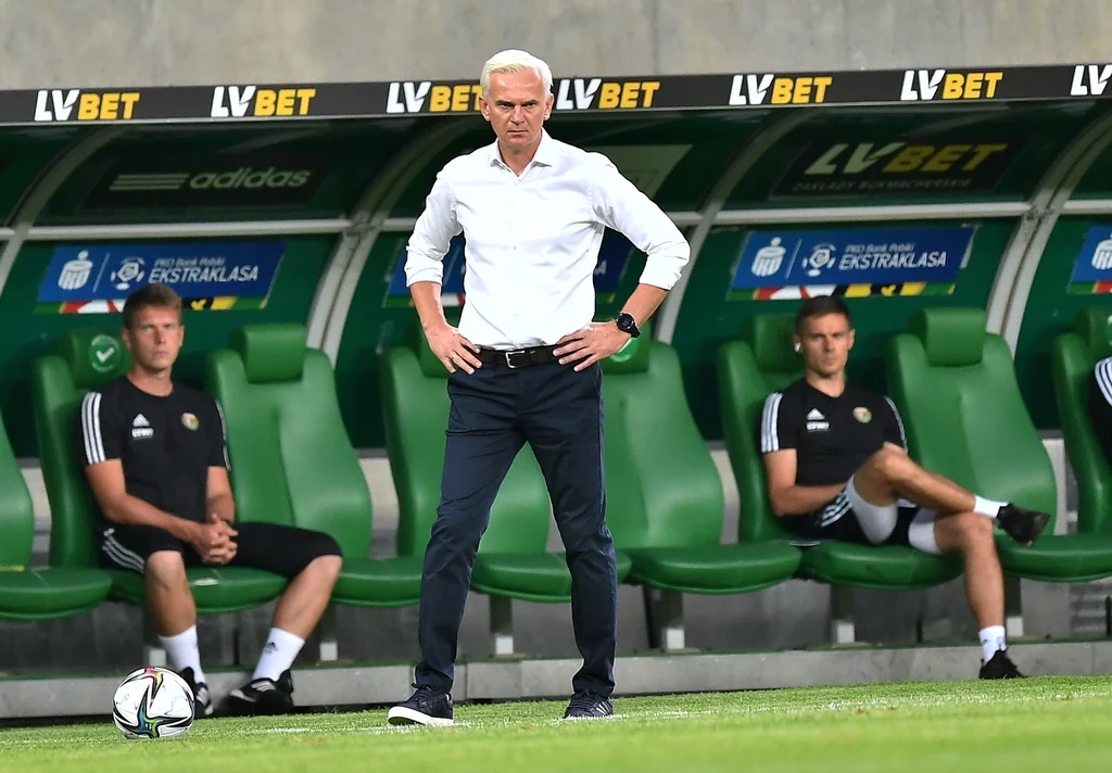 Trener Śląska Wrocław Jacek Magiera Trener Śląska Wrocław Jacek Magiera
