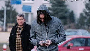 ​"Na Wspólnej": Odcinek 3261. Włamanie do mieszkania Michała. Co się stało z Kingą?