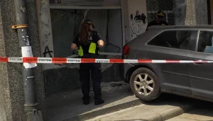 Kobieta pomyliła gaz z hamulcem