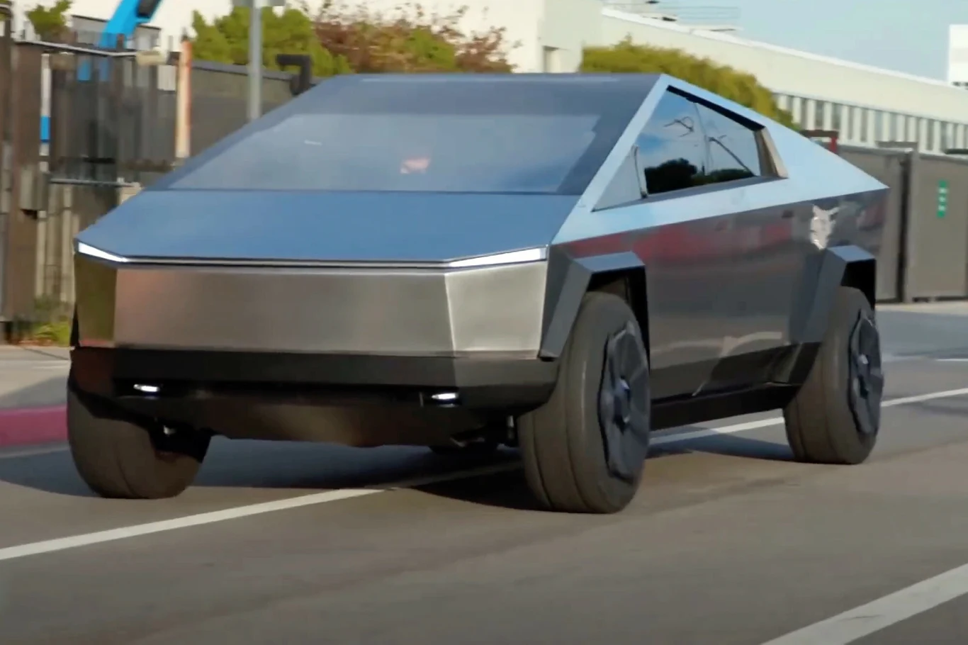 Tesla Cybertruck trafi do produkcji w 2023 roku? Tesla Cybertruck trafi do produkcji w 2023 roku?