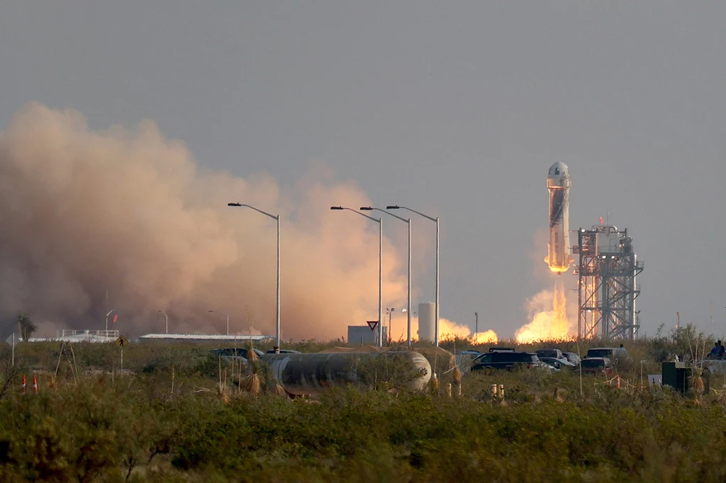 New Shepard wystartowała z Teksasu z załogą czterech astronautów. Joe Raedle/Getty Images/AFP