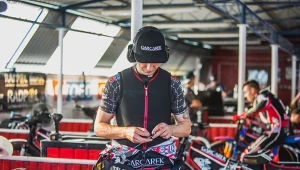 Busem, którym wozi sprzęt, chciał dostarczyć leki na Ukrainę