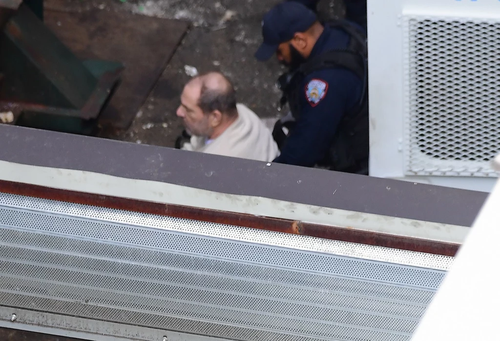 Harvey Weinstein w lutym 2020 r. wraca do więzienia po ogłoszeniu wyroku Harvey Weinstein w lutym 2020 r. wraca do więzienia po ogłoszeniu wyroku