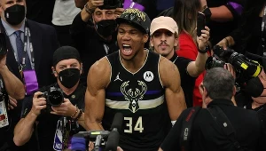 Giannis Antetokounmpo, gwiazdor Milwaukee Bucks