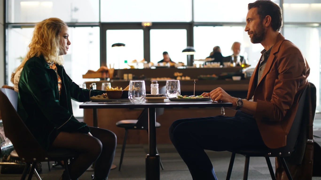 Tomasz Kot i Athena Strates na planie filmowym