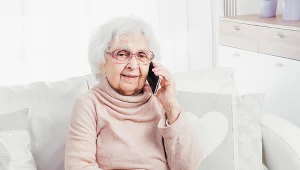 81-latka z Lublina przechytrzyła oszusta, który próbował ukraść jej pieniądze.