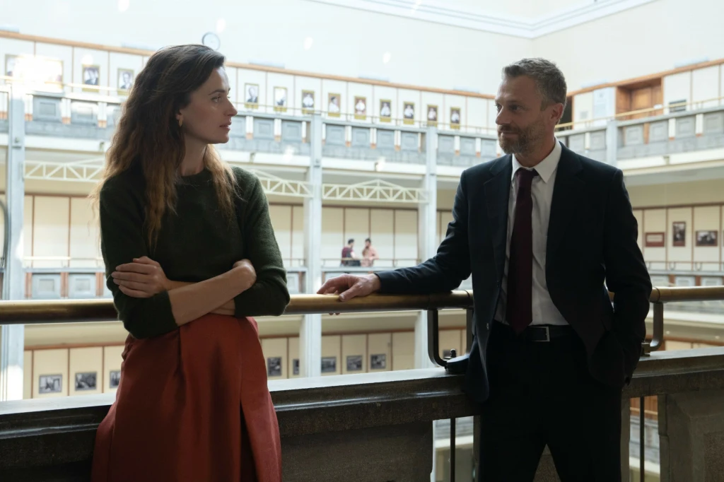 Kadr z serialu "W głębi lasu" Kadr z serialu "W głębi lasu"