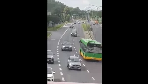 Autobus jechał pod prąd (Źródło: Poznański Trójkąt Bermudzki)